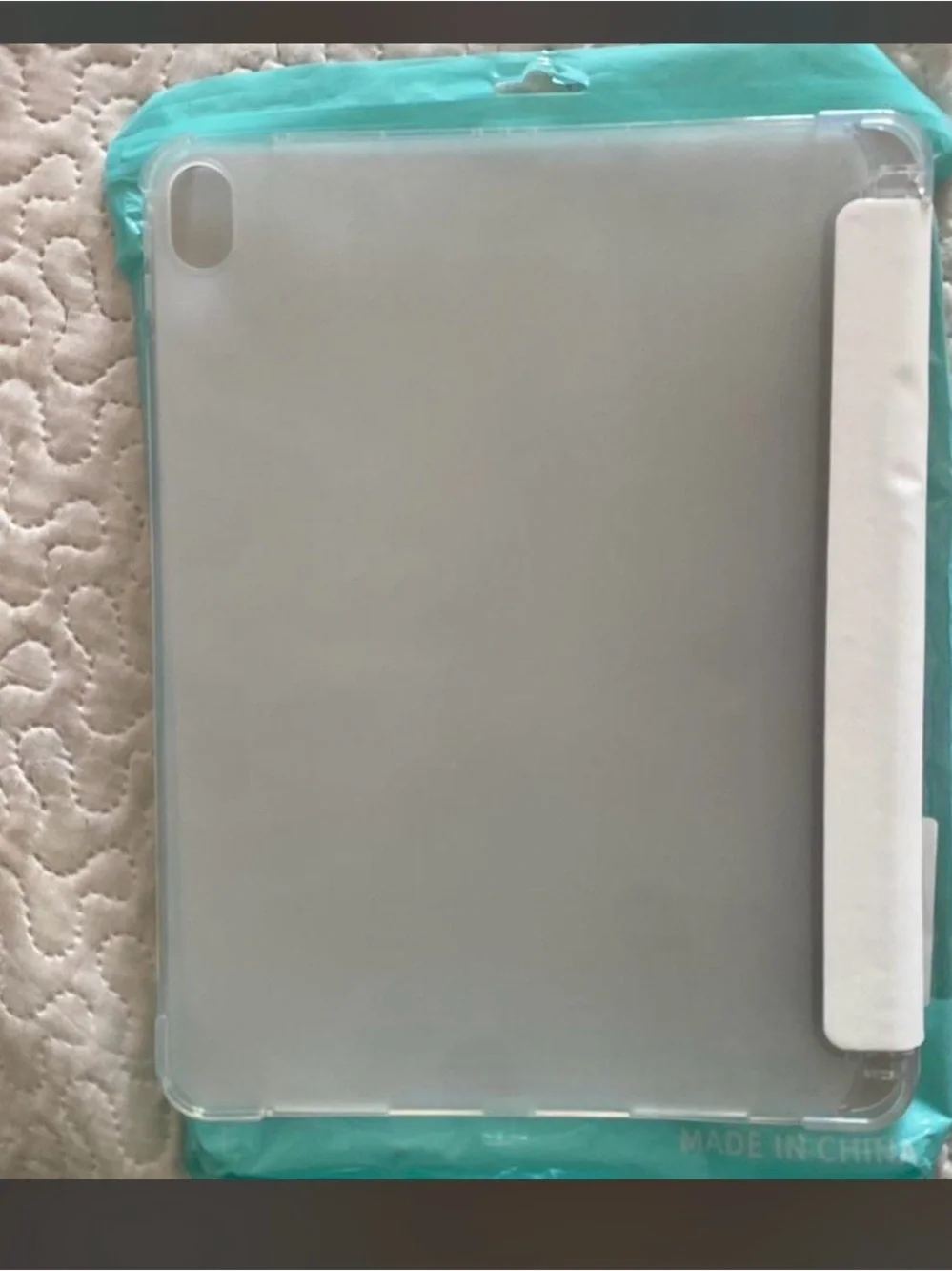 iPad Cover with Pink Bow Pattern